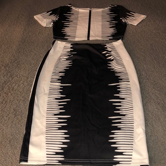 2 piece skirt set - Picture 6 of 7